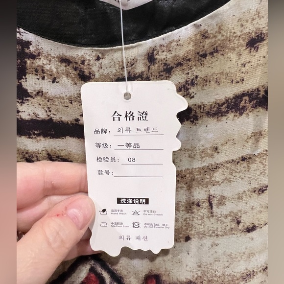 Beautiful scene light chiffon dress - Picture 2 of 3